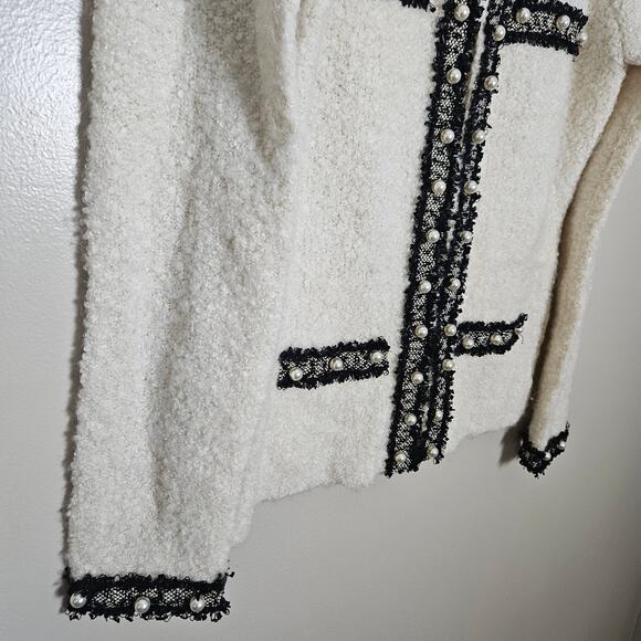 White House Black Market Pearl Detail Cardigan Sweater Sz XS - Picture 4 of 13